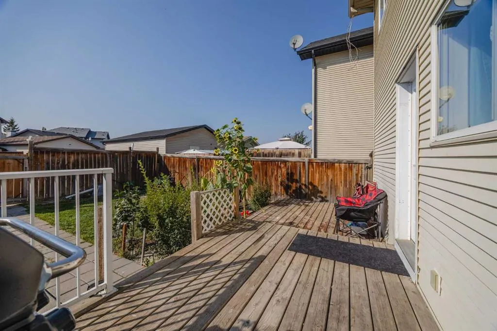 276 Cramond Close SE