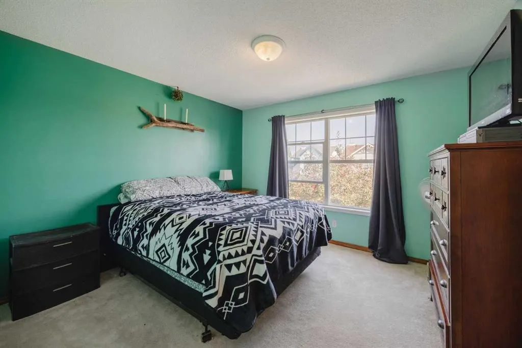 276 Cramond Close SE