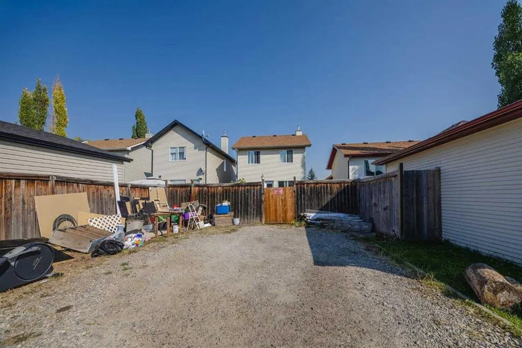 276 Cramond Close SE