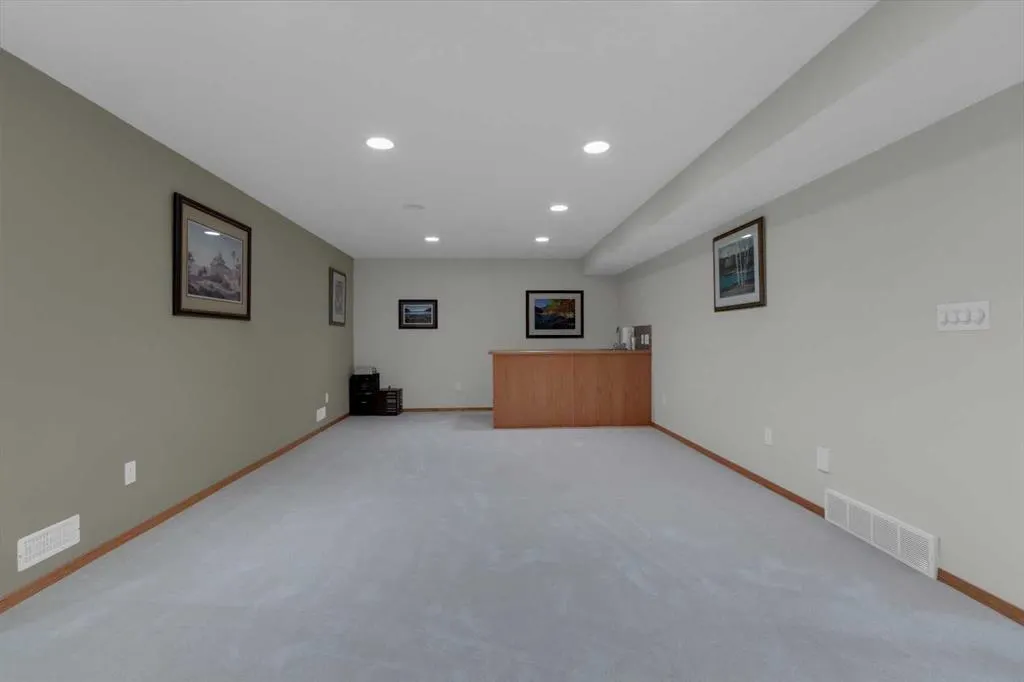 271 Mountain Park Drive SE