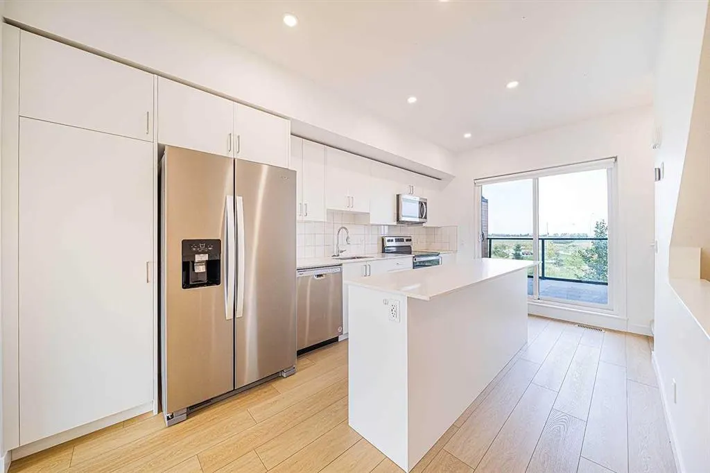 8535 19 Avenue SE, #105