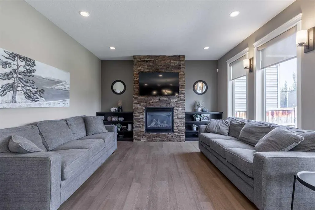 2713 Elm Drive