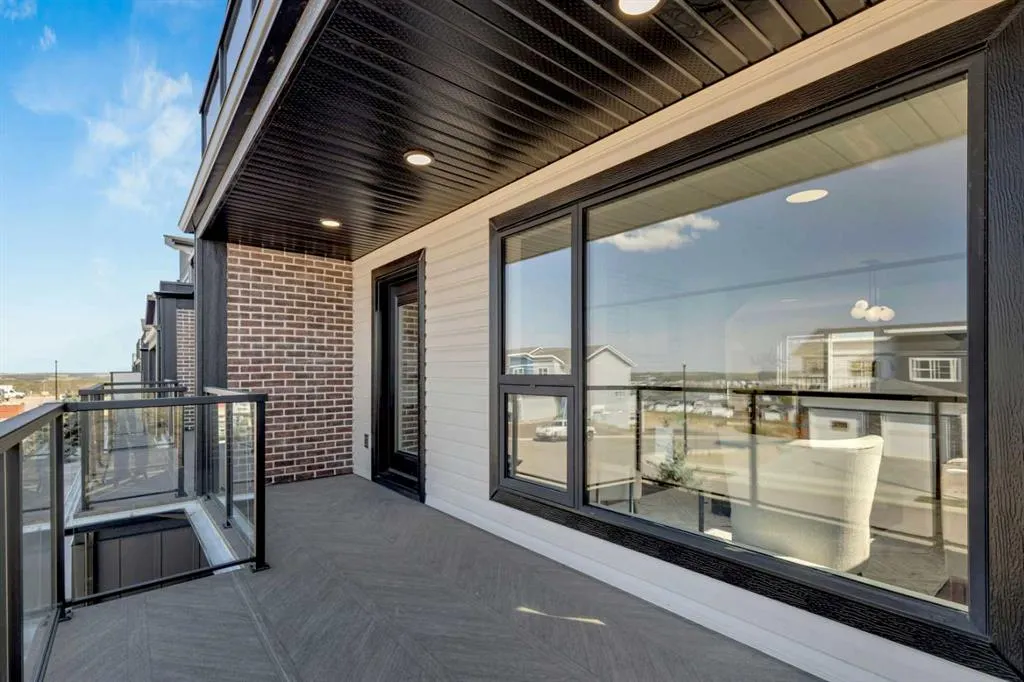 26 Violet Point