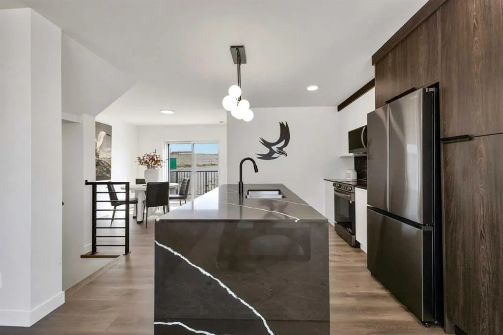 26 Violet Point