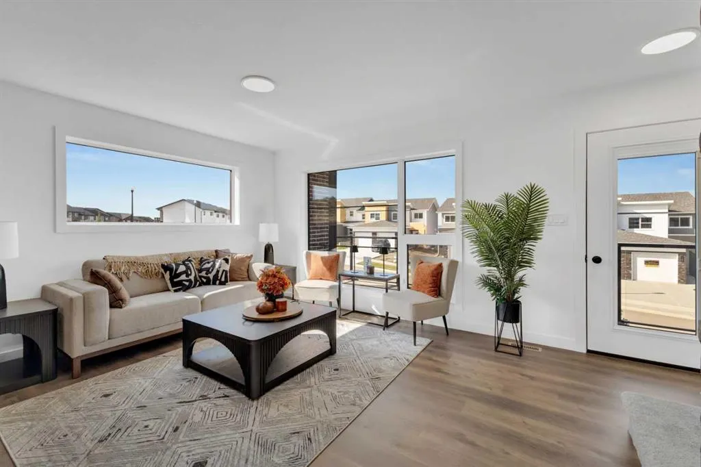 26 Violet Point