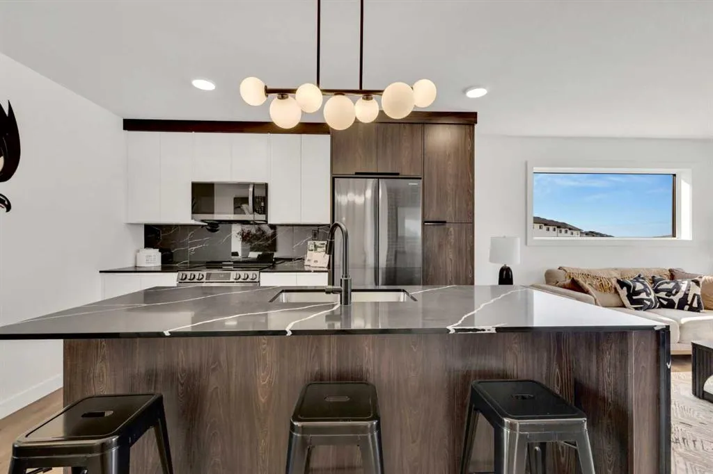 26 Violet Point