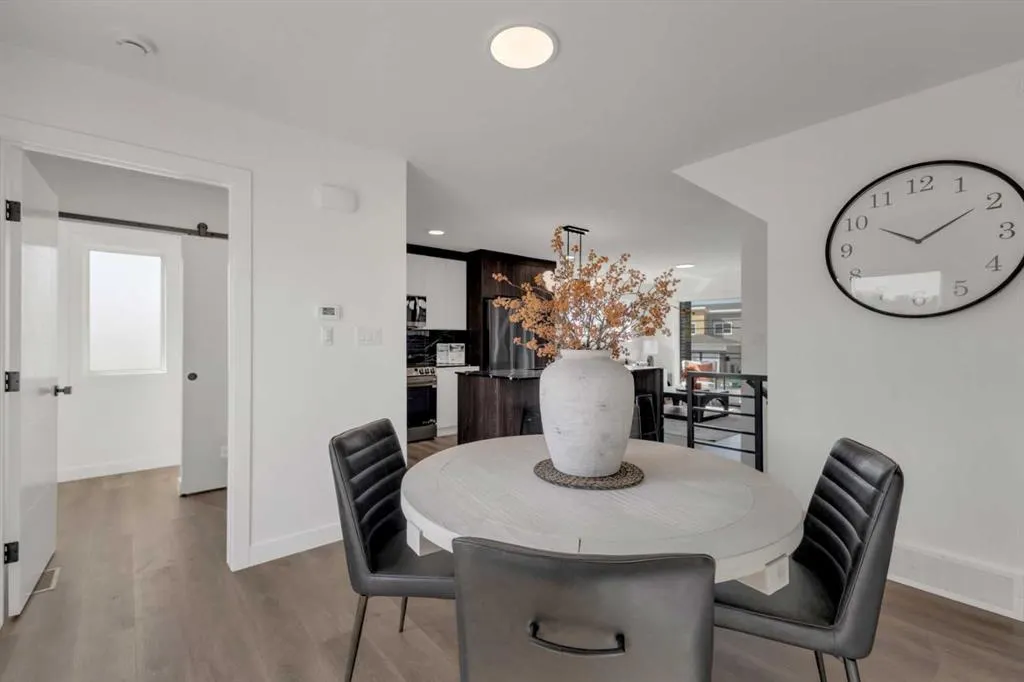 26 Violet Point