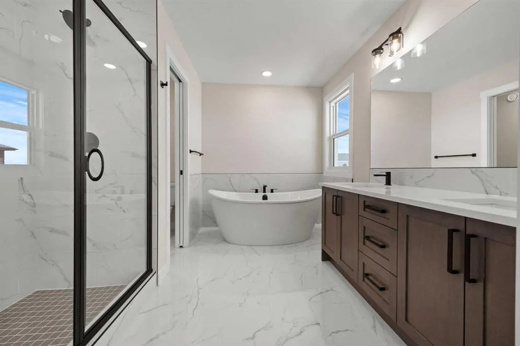 486 Kinniburgh Loop