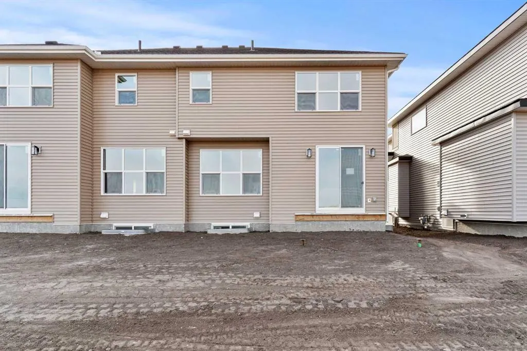 486 Kinniburgh Loop