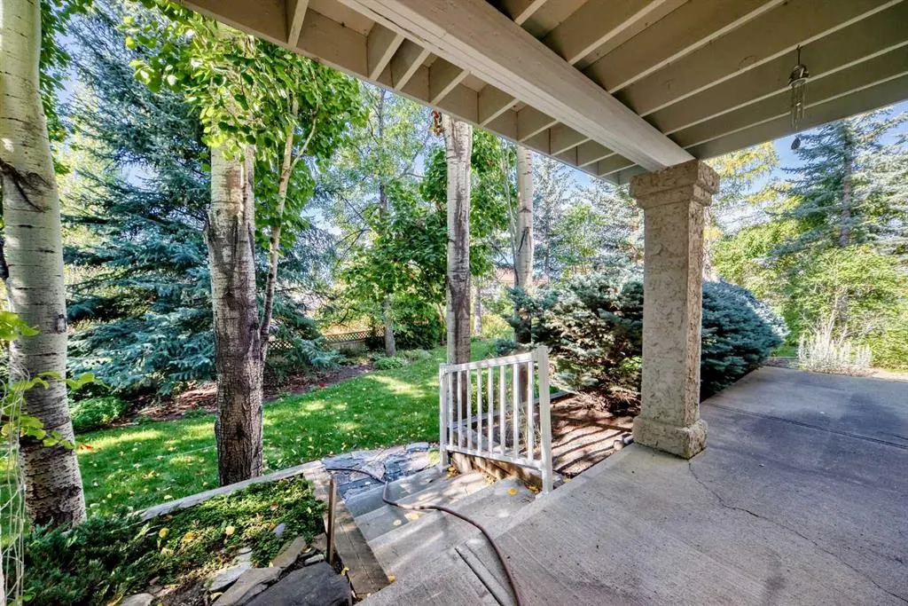52 Scenic Ridge Place NW