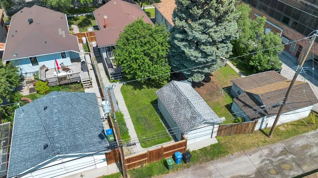 111 11 Avenue NW