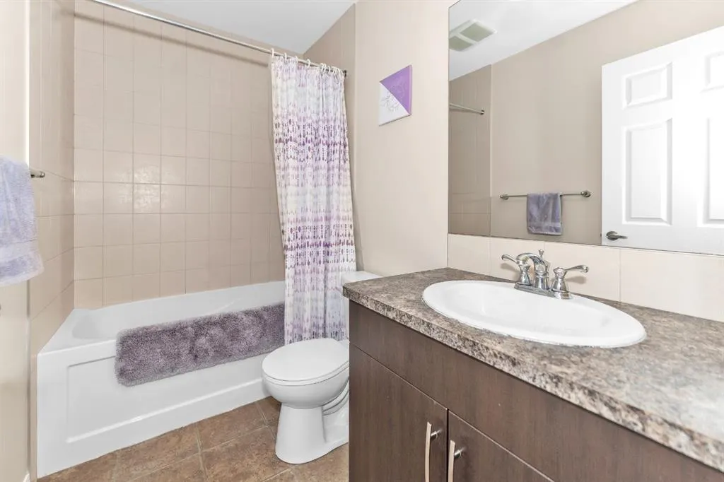 568 Windbrook Heights SW