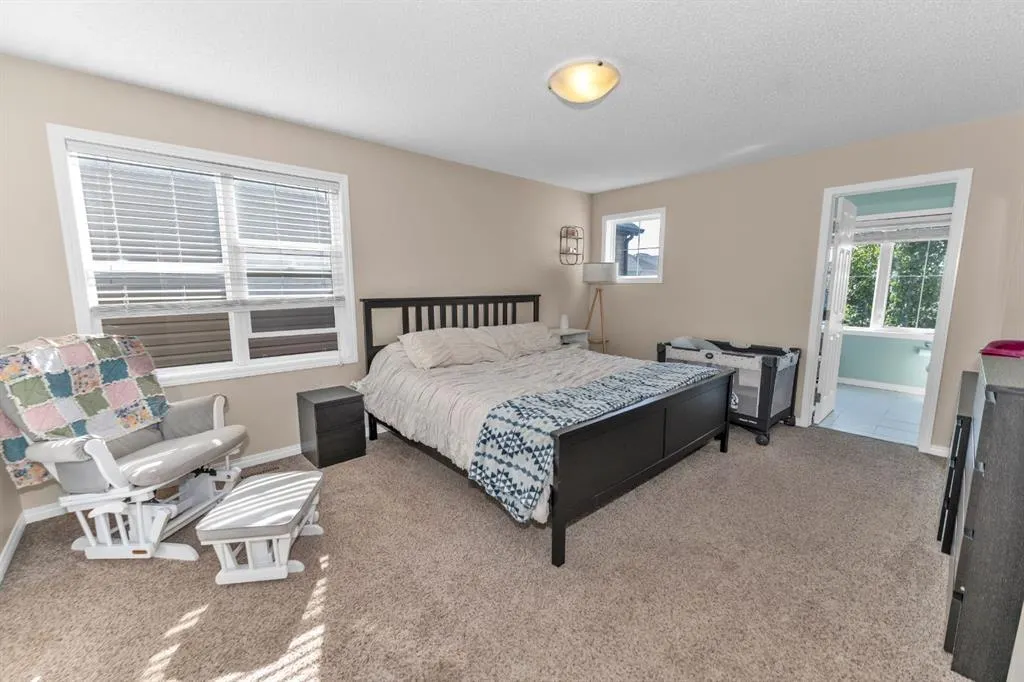 568 Windbrook Heights SW