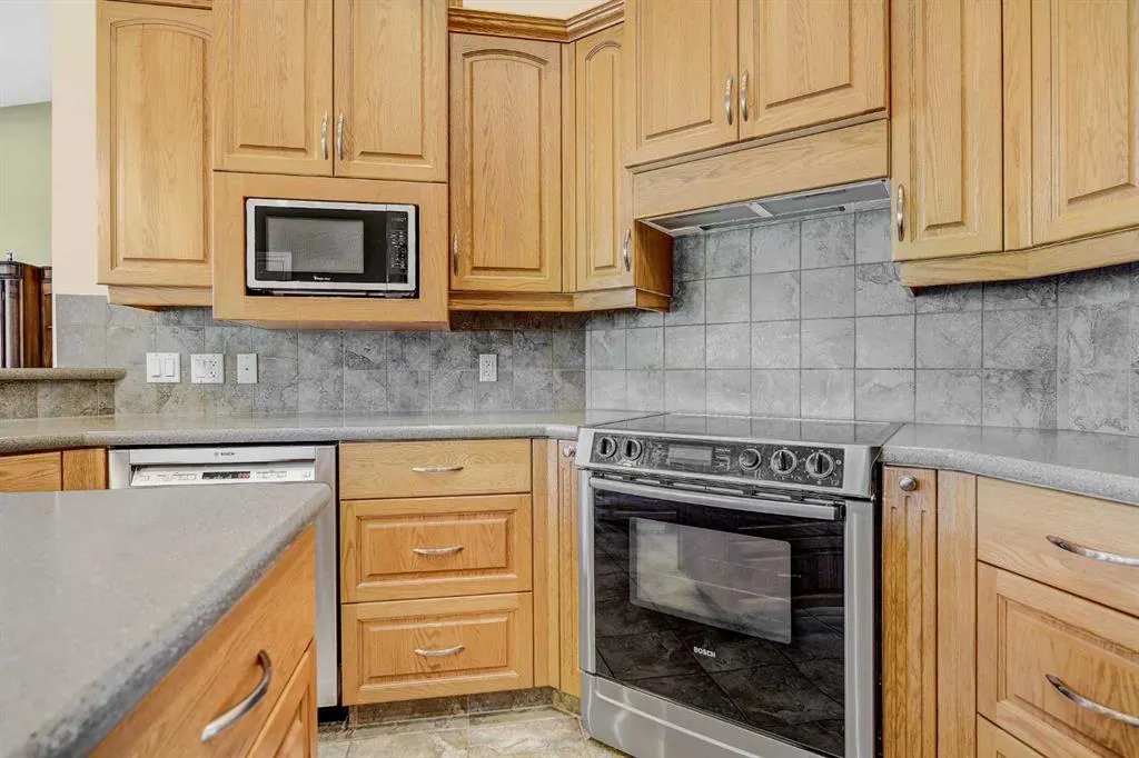 1716 60017 TWP RD 704A