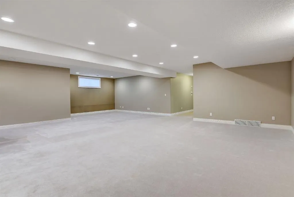 1716 60017 TWP RD 704A