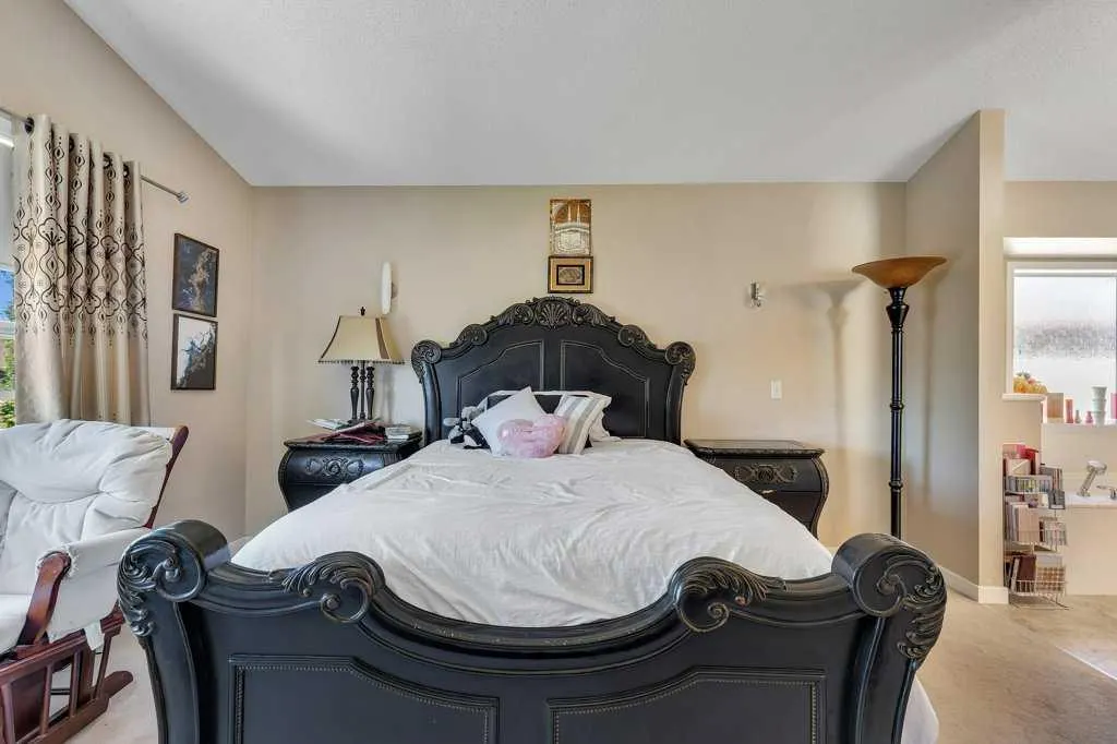 119 Valley Stream Circle NW