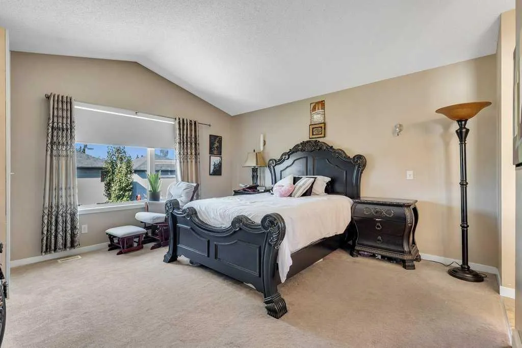 119 Valley Stream Circle NW
