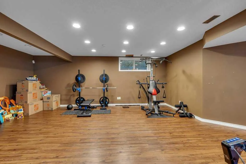 119 Valley Stream Circle NW