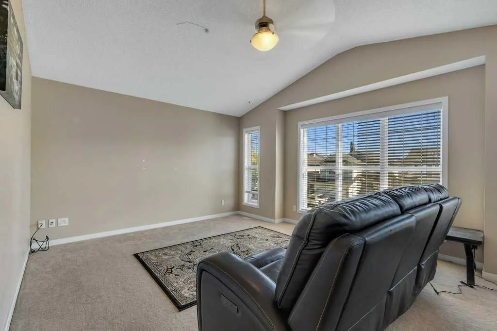 119 Valley Stream Circle NW