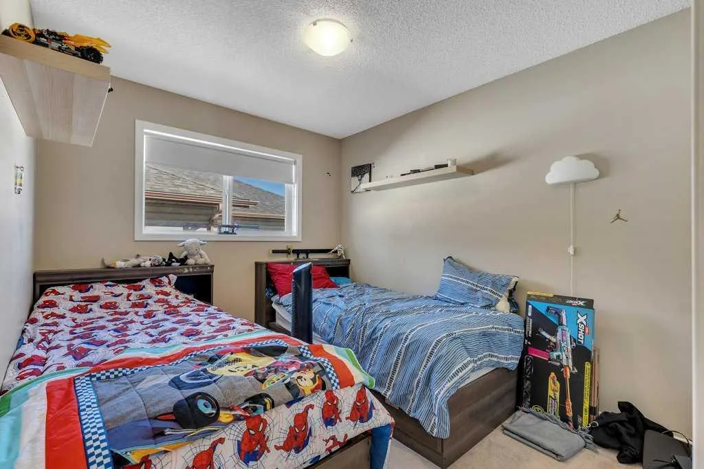 119 Valley Stream Circle NW