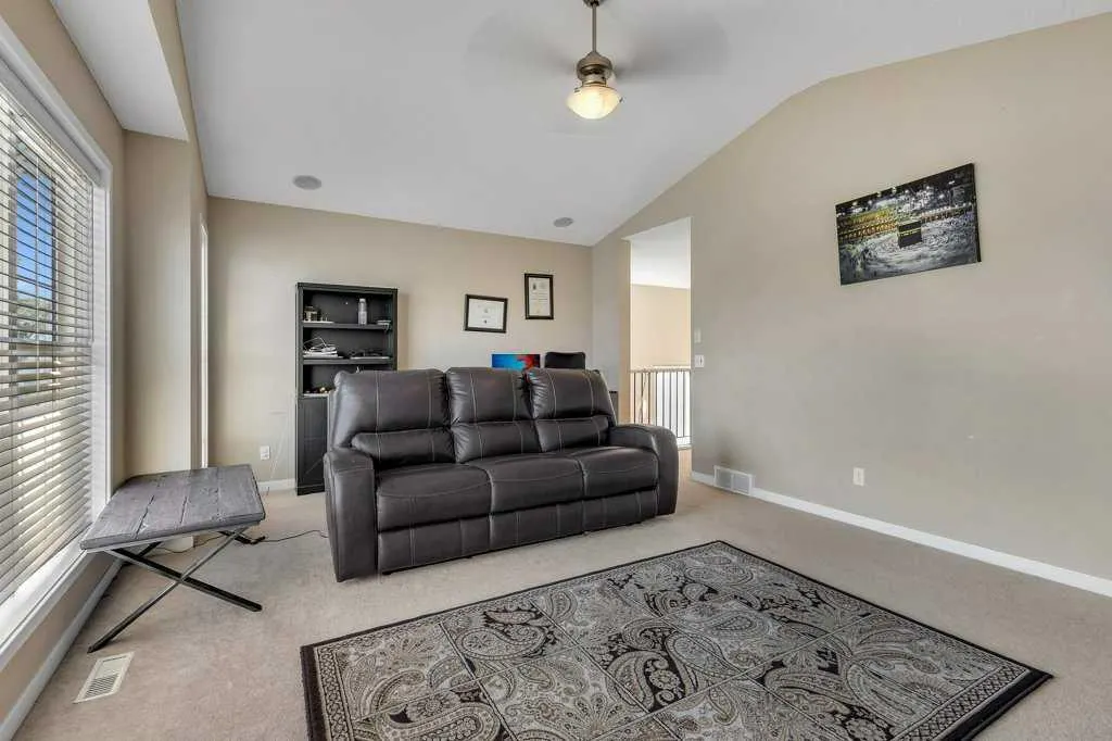 119 Valley Stream Circle NW