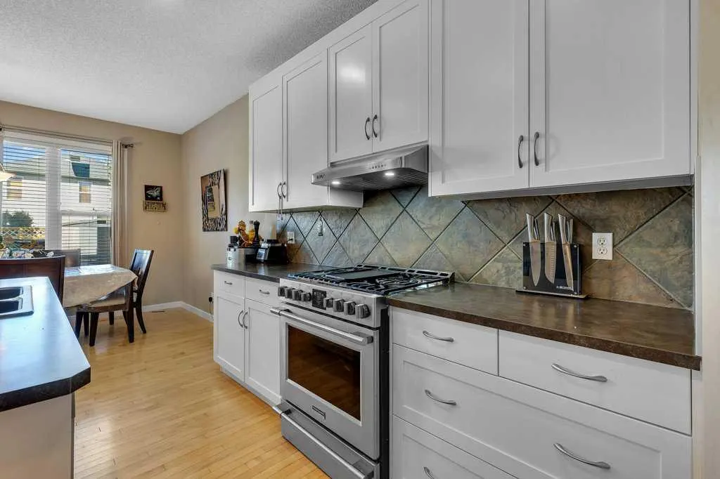 119 Valley Stream Circle NW