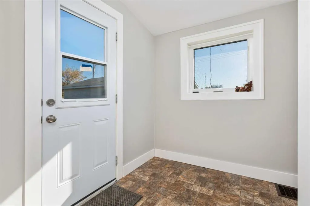 1007 Robert Street