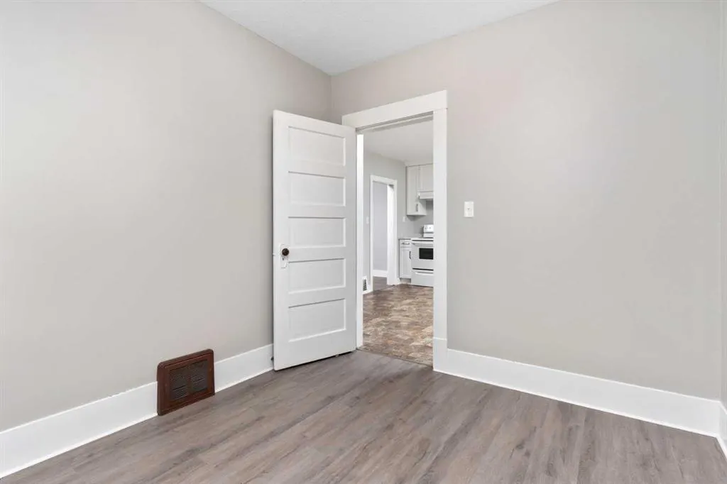 1007 Robert Street