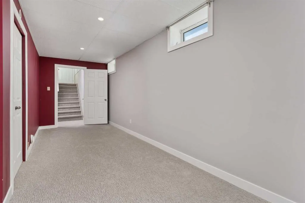 1007 Robert Street