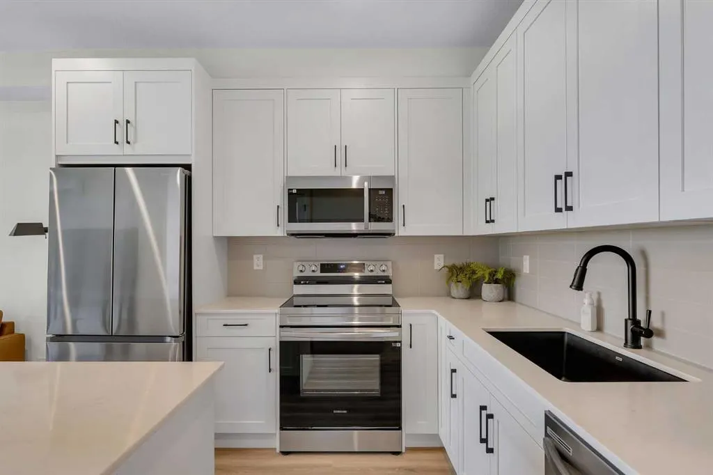 60 Sage Hill Walk NW, #115