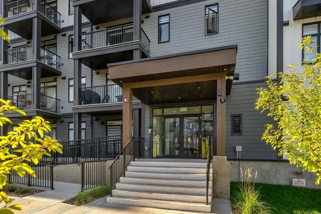 60 Sage Hill Walk NW, #115