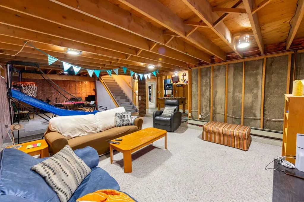 141 Hansen Drive