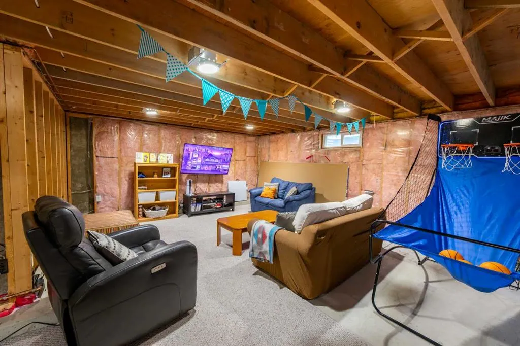 141 Hansen Drive