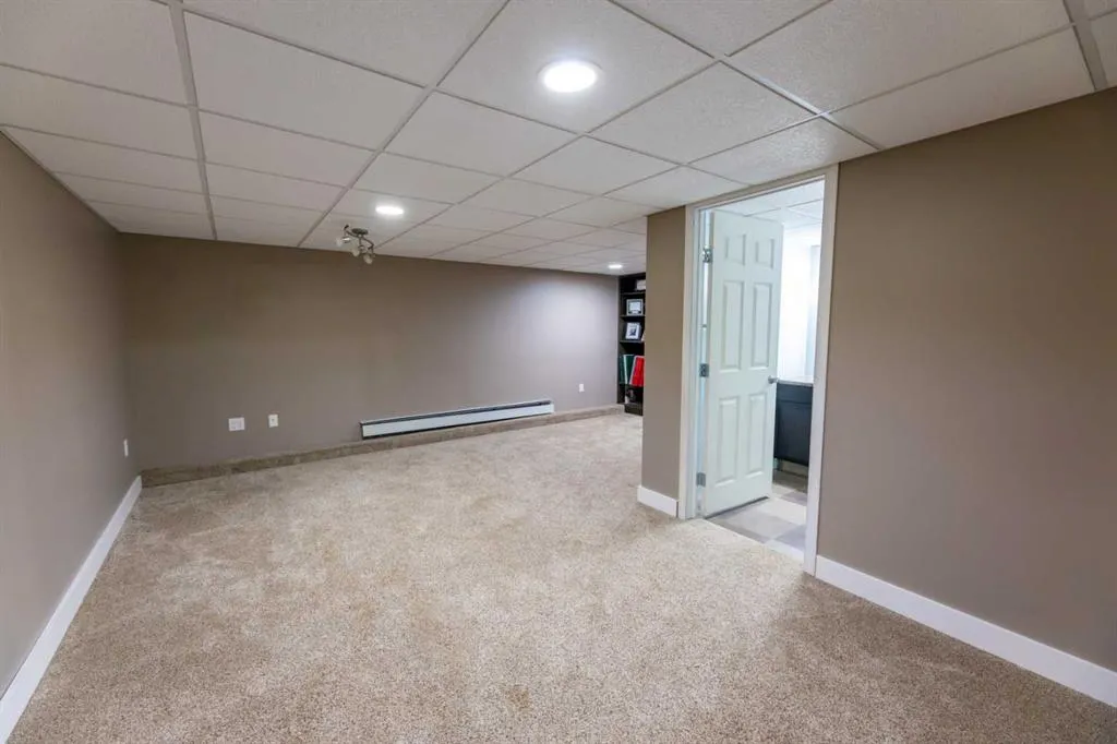 141 Hansen Drive