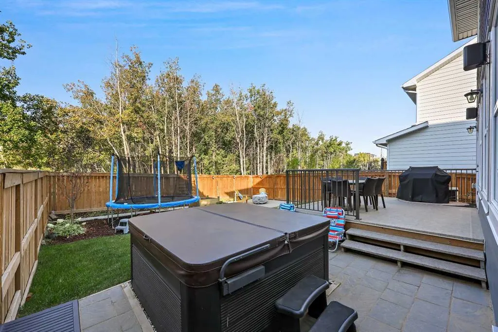 34 Coach Ridge Point SW