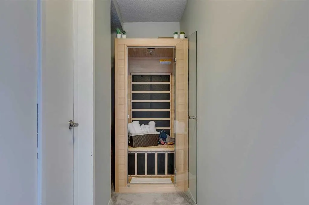 722 4A Street NE, #14