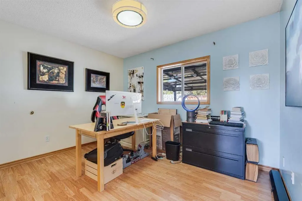 230 Frederick Avenue W