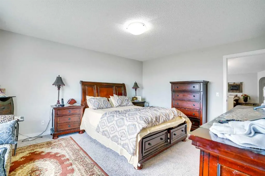 272 Skyview Shores Manor NE
