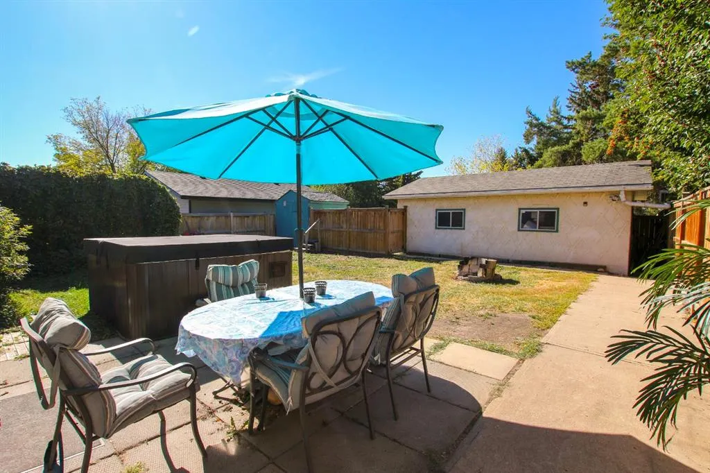 74 Nichols Crescent