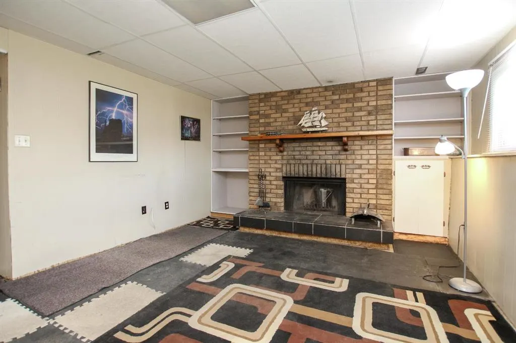 74 Nichols Crescent