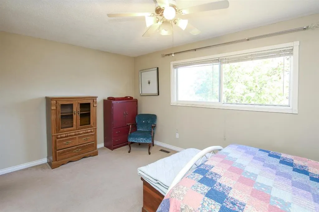74 Nichols Crescent