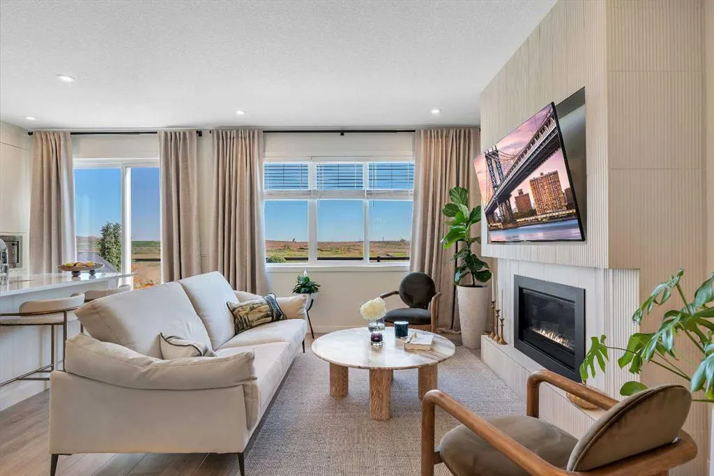 90 Savoy Landing SE
