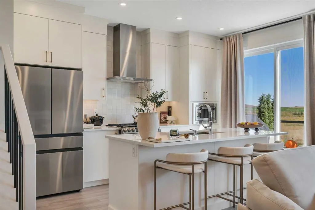 90 Savoy Landing SE