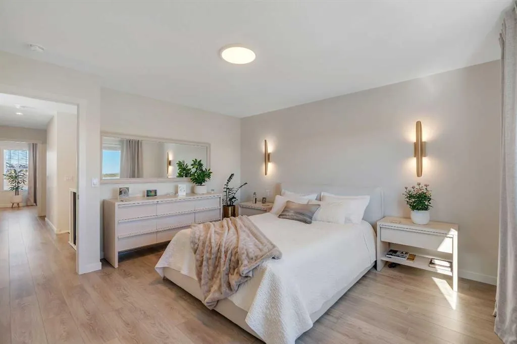 90 Savoy Landing SE