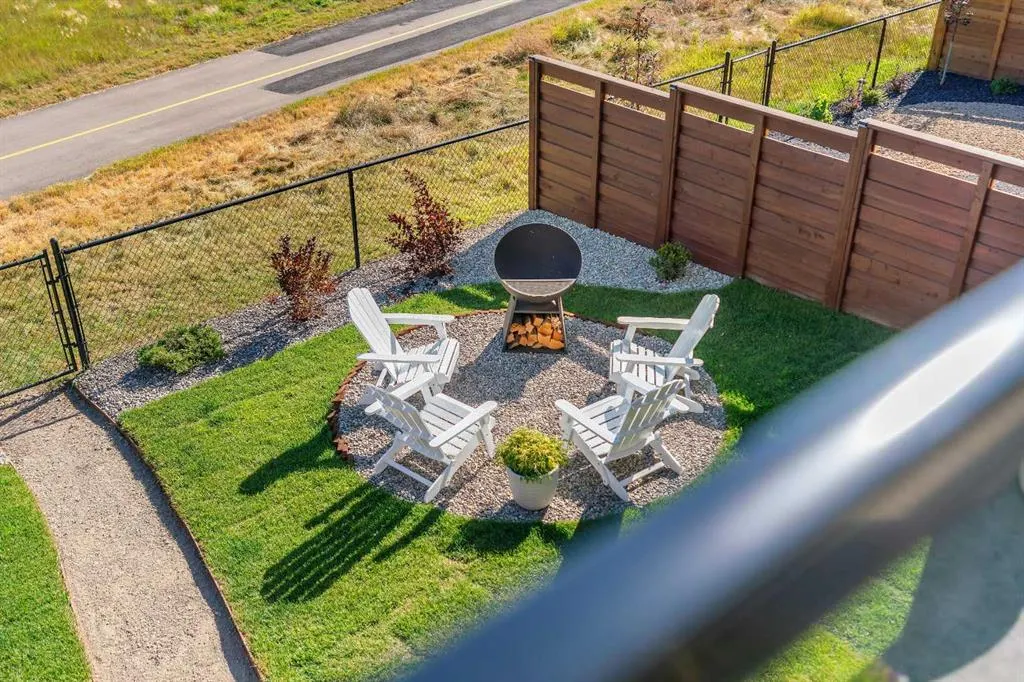 90 Savoy Landing SE