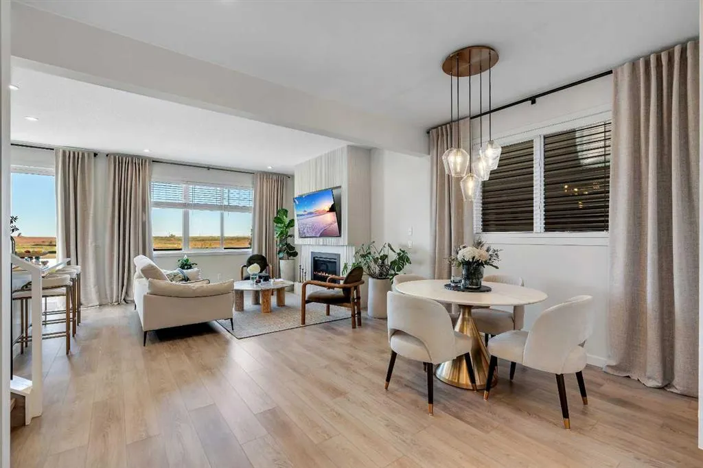 90 Savoy Landing SE