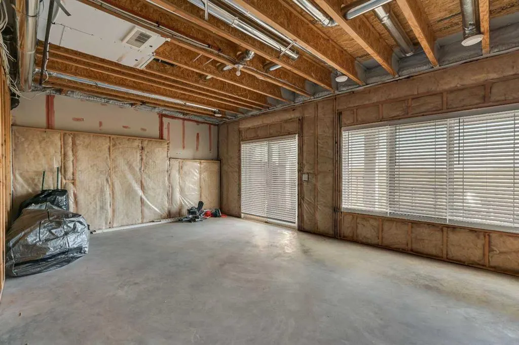 90 Savoy Landing SE