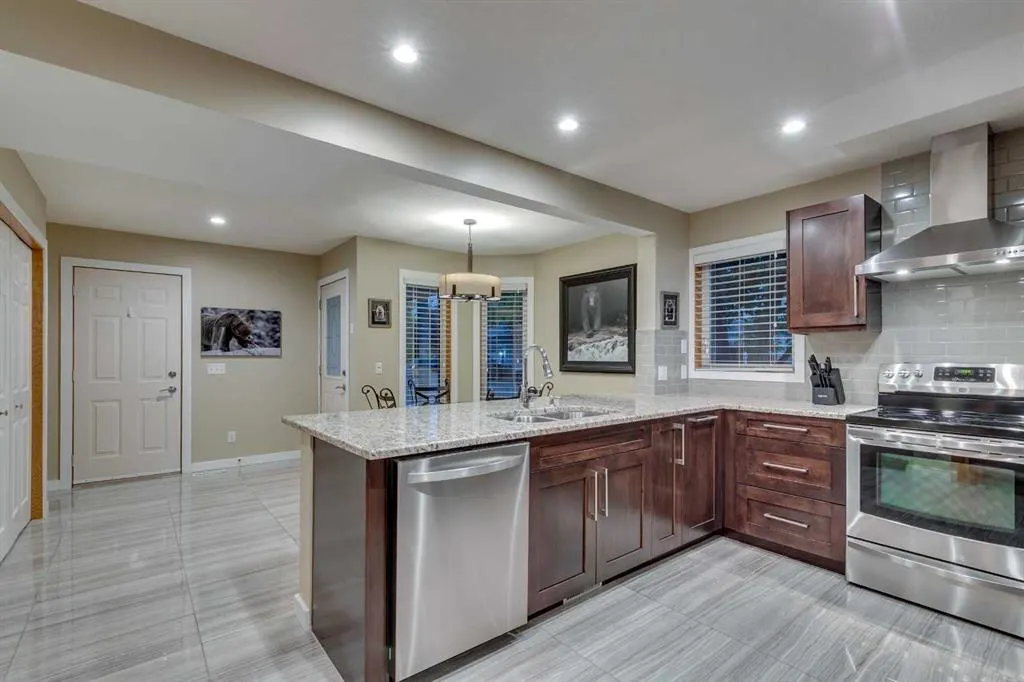 60 Inglewood Cove SE