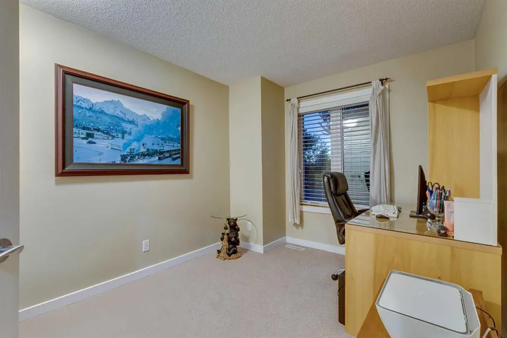 60 Inglewood Cove SE