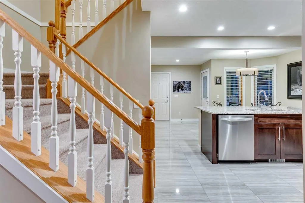 60 Inglewood Cove SE